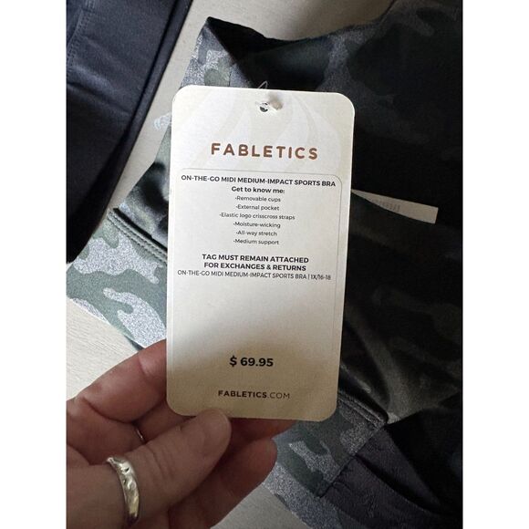 Fabletics "Mila High Waisted" Capri (3X) and "On The Go" Sports Bra(1X) Set - Picture 8 of 15
